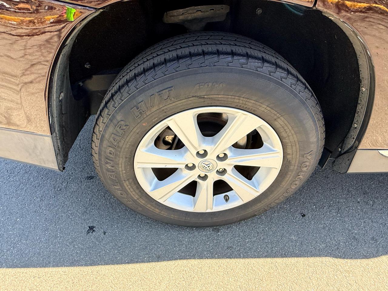 Toyota Highlander 4WD 4dr V6 (Natl) 2013