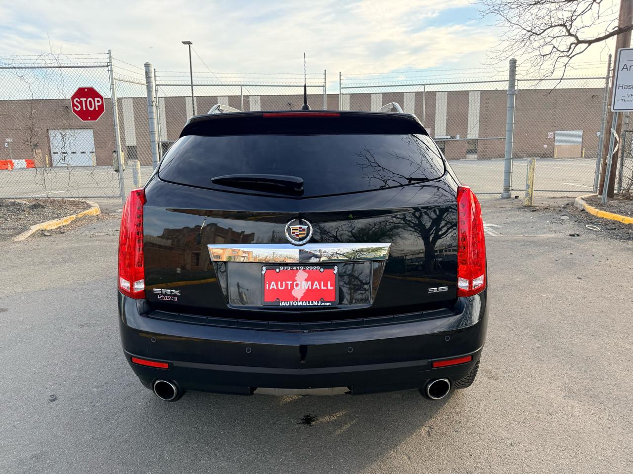 Cadillac SRX FWD 4dr Performance Collection 2012