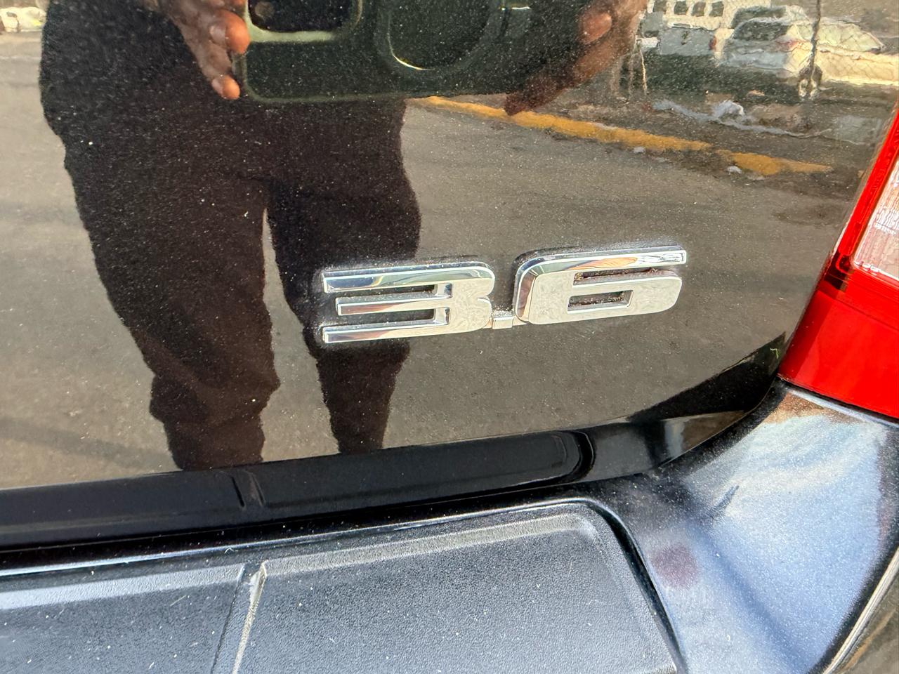 Cadillac SRX FWD 4dr Performance Collection 2012