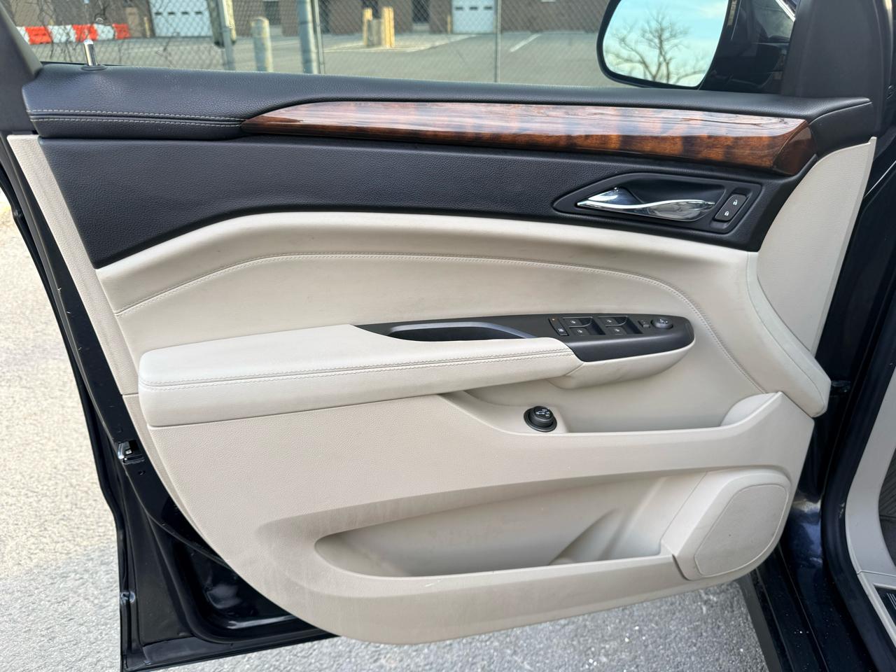 Cadillac SRX FWD 4dr Performance Collection 2012