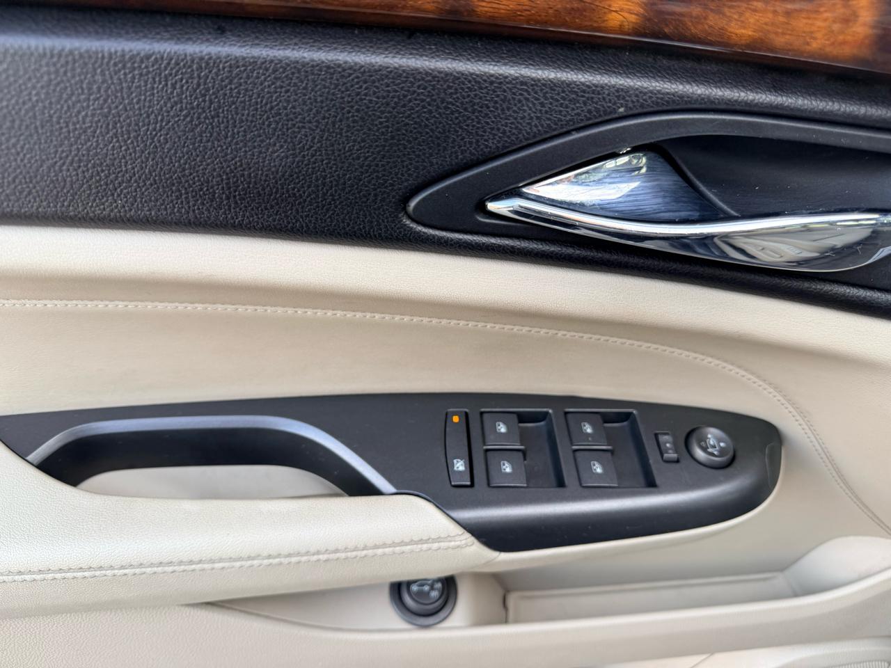 Cadillac SRX FWD 4dr Performance Collection 2012