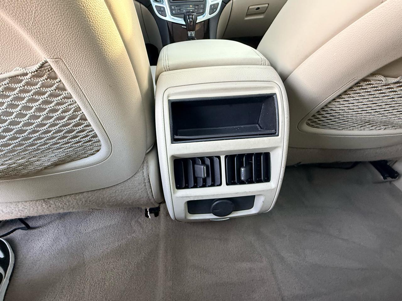 Cadillac SRX FWD 4dr Performance Collection 2012