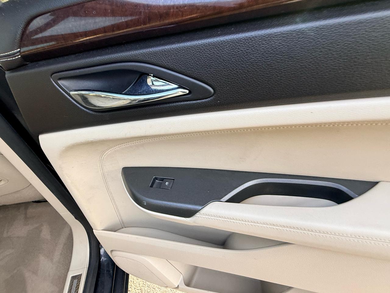 Cadillac SRX FWD 4dr Performance Collection 2012