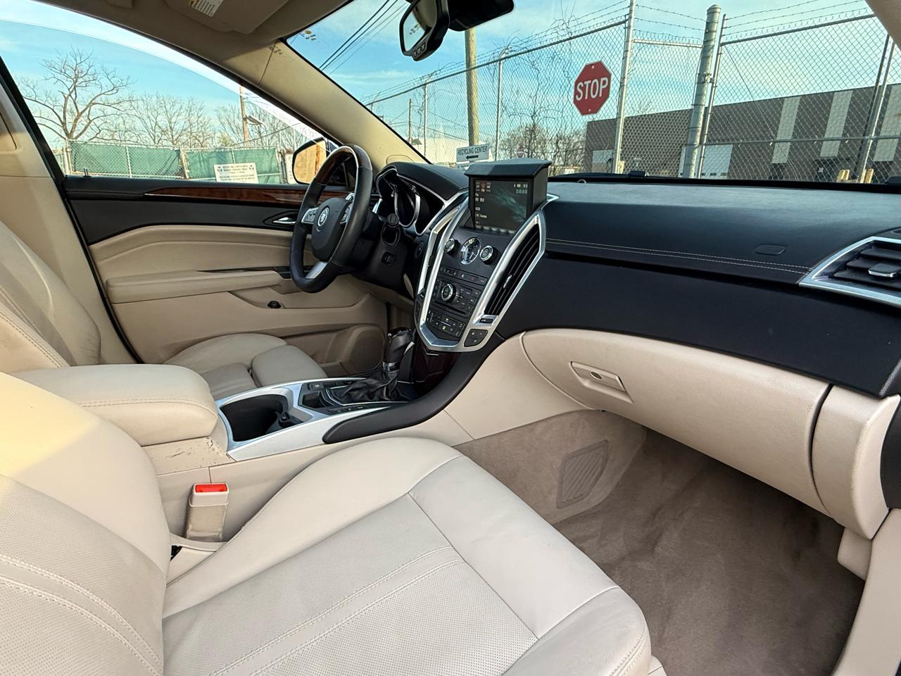 Cadillac SRX FWD 4dr Performance Collection 2012