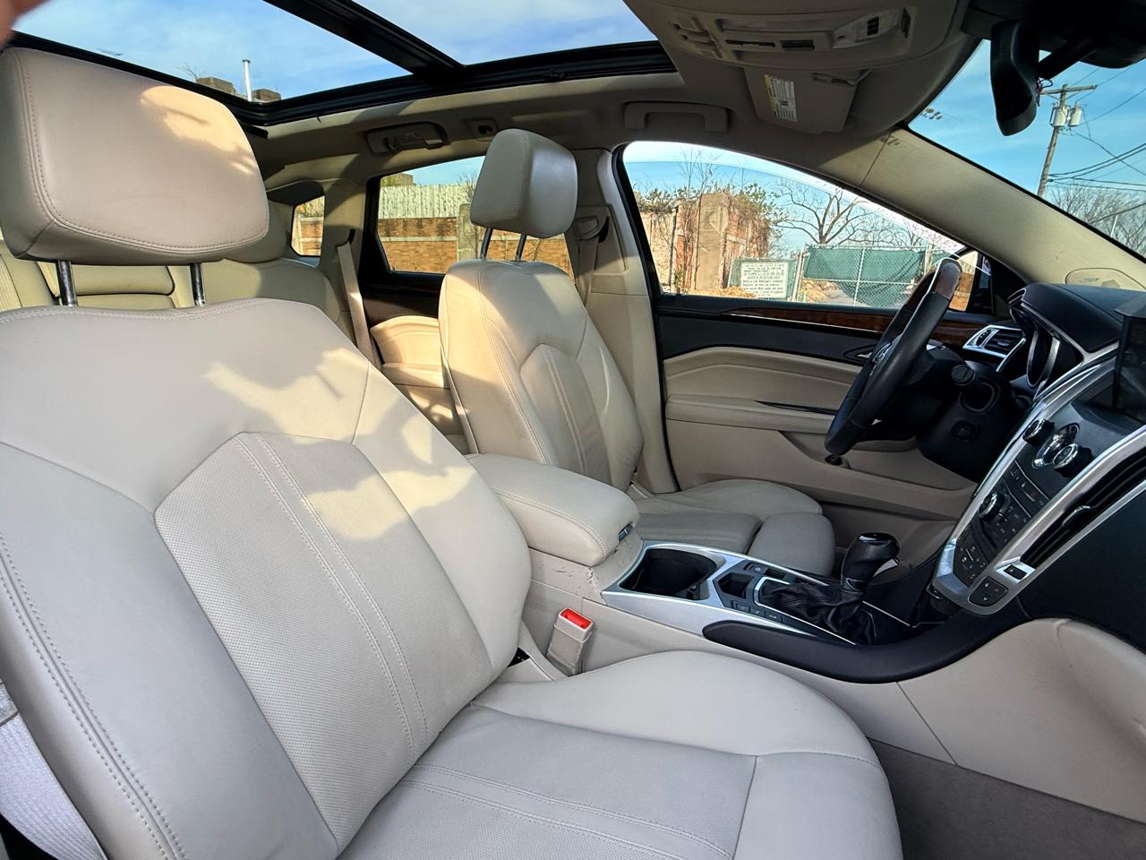 Cadillac SRX FWD 4dr Performance Collection 2012