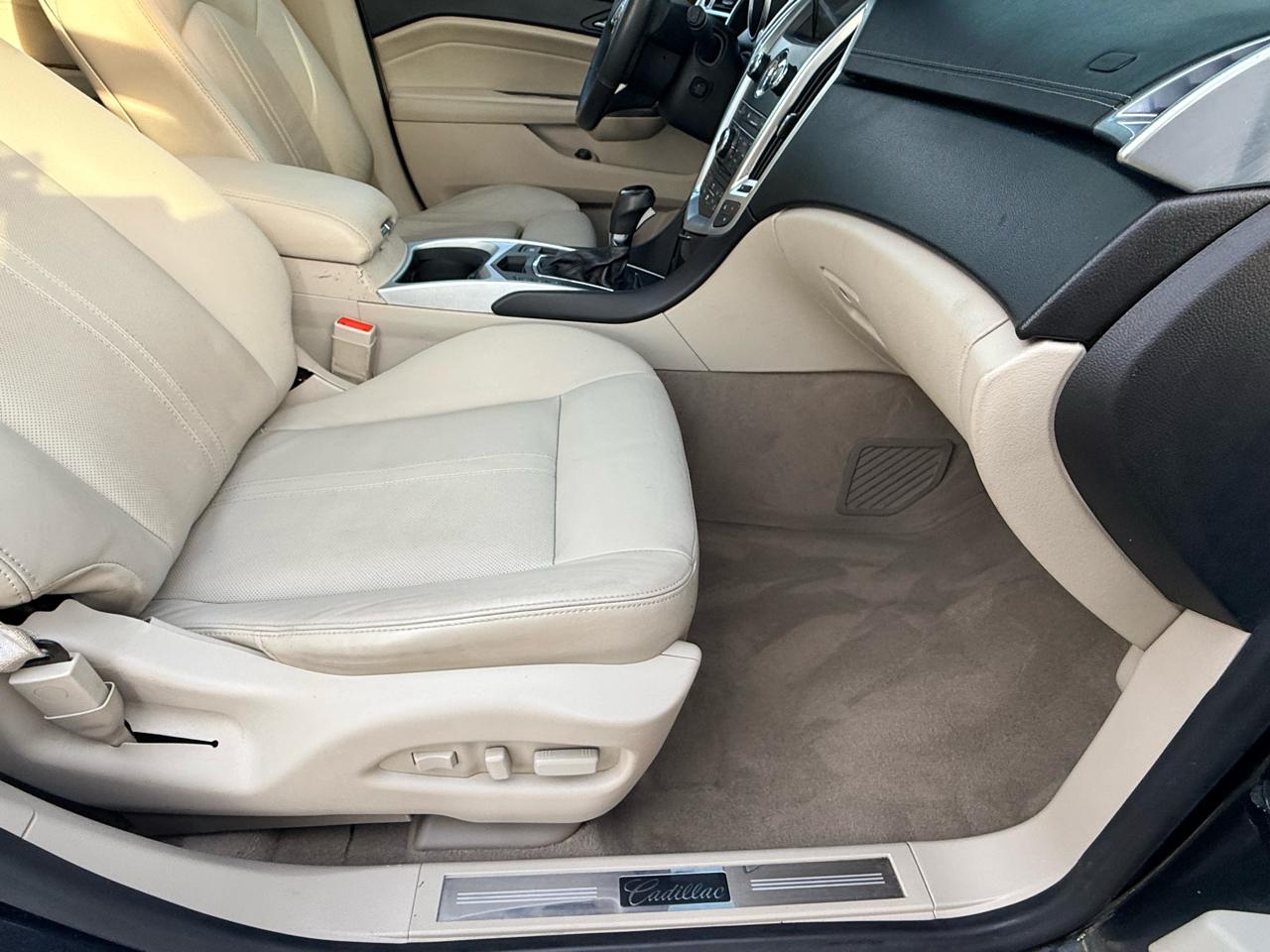 Cadillac SRX FWD 4dr Performance Collection 2012