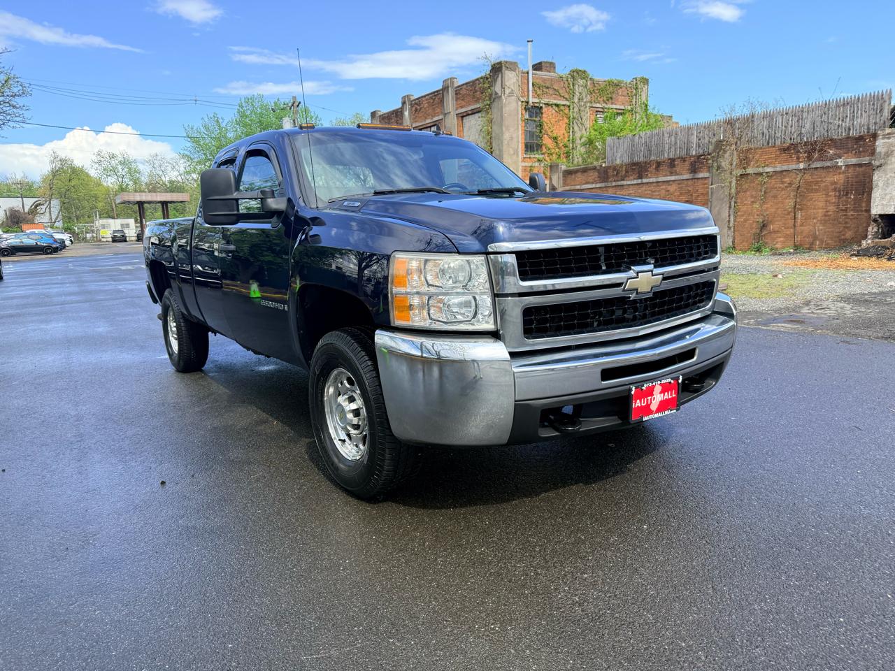 2009 Chevrolet Silverado 2500HD 4WD Ext Cab 143.5" LT