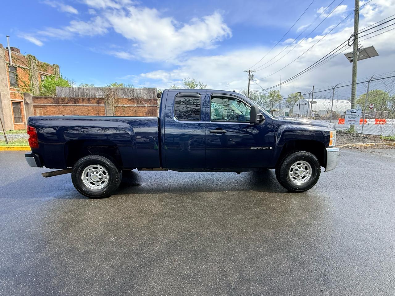 Chevrolet Silverado 2500HD 4WD Ext Cab 143.5" LT 2009