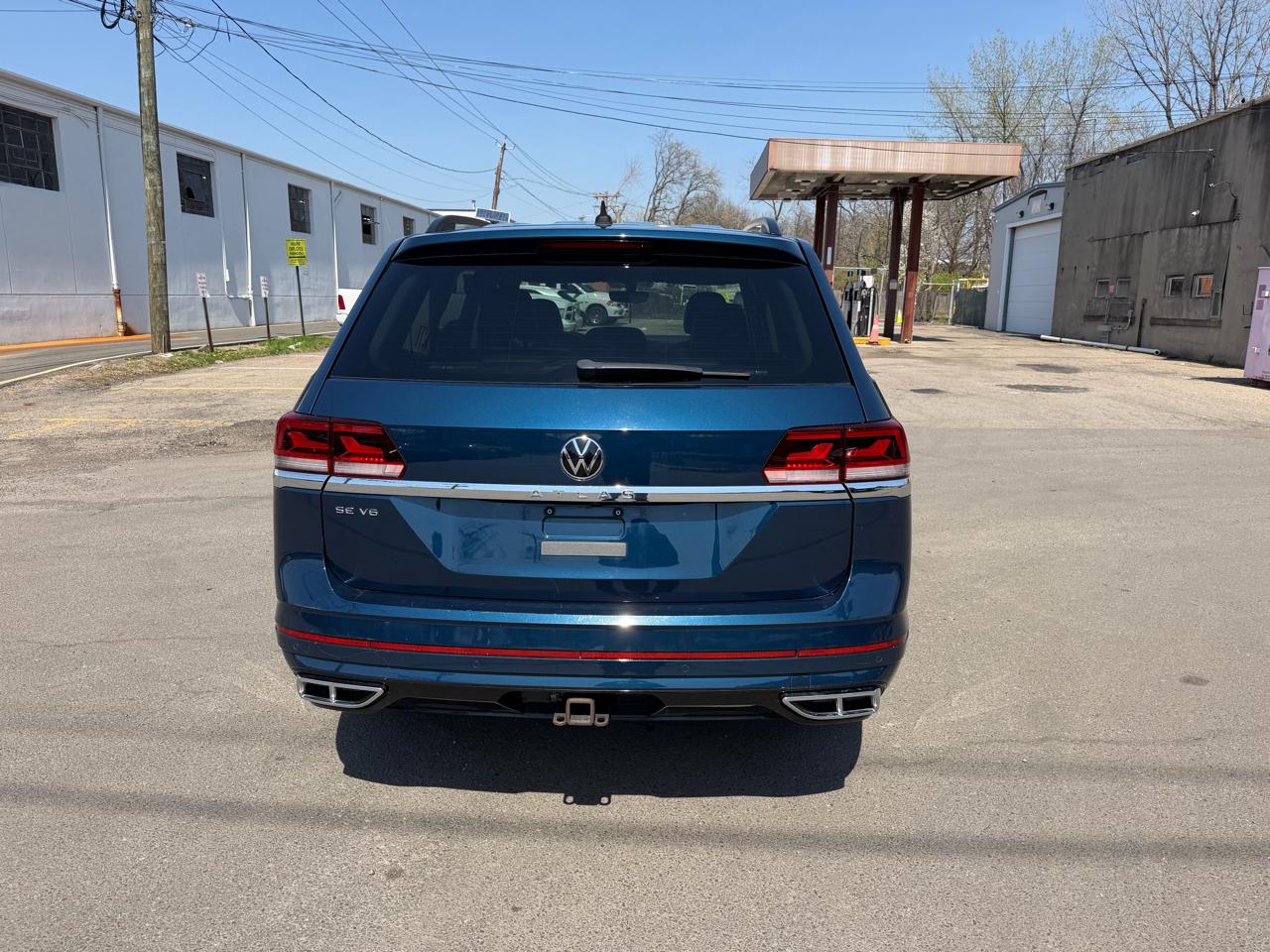 Volkswagen Atlas 2021.5 3.6L V6 SE w/Technology R-Line FWD 2021