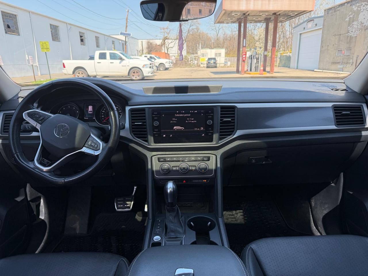 Volkswagen Atlas 2021.5 3.6L V6 SE w/Technology R-Line FWD 2021