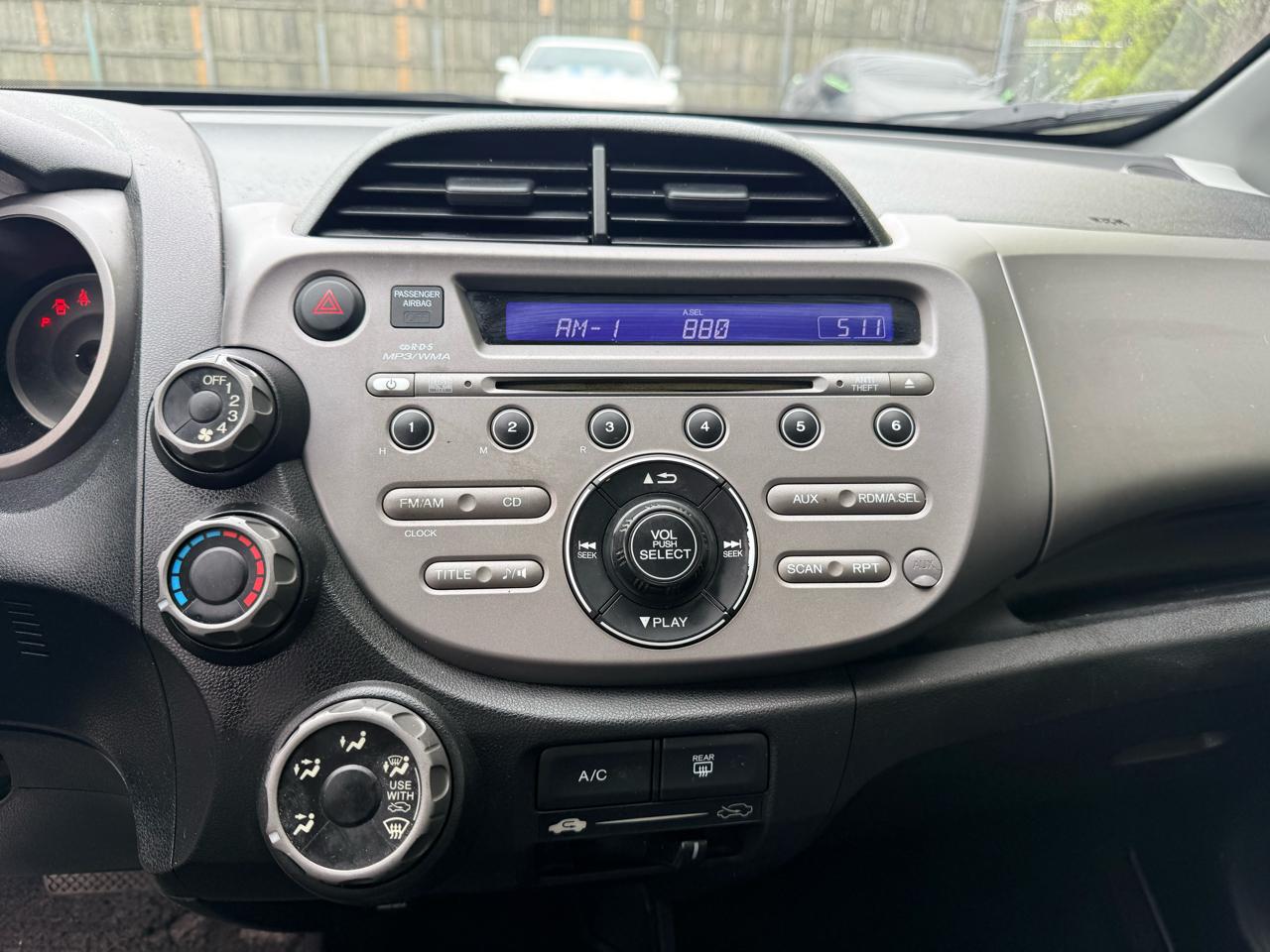 Honda Fit 5dr HB Auto 2010