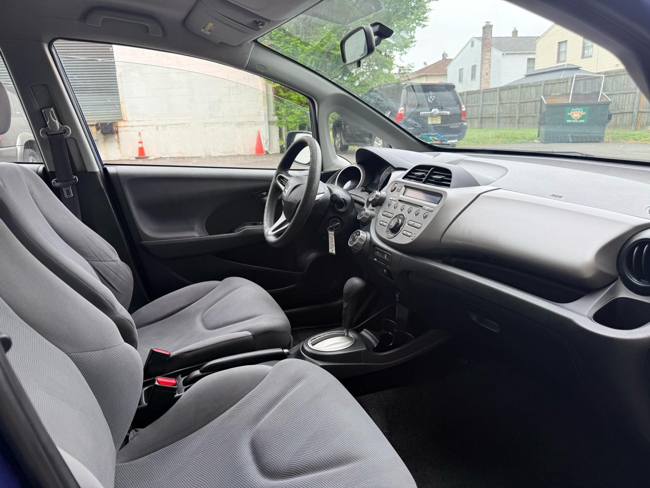 Honda Fit 5dr HB Auto 2010
