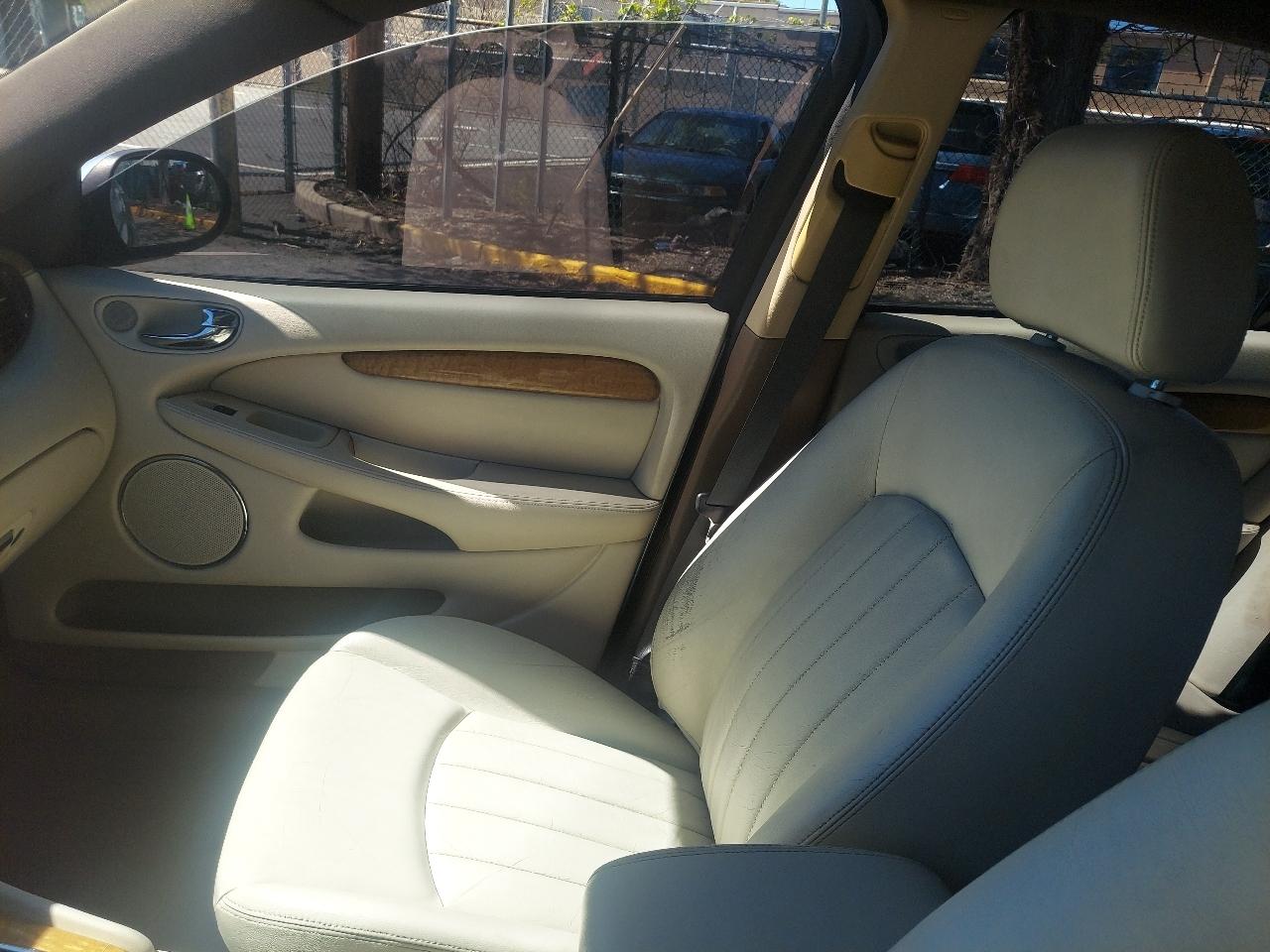 Jaguar X-Type 4dr Sdn 3.0L 2004