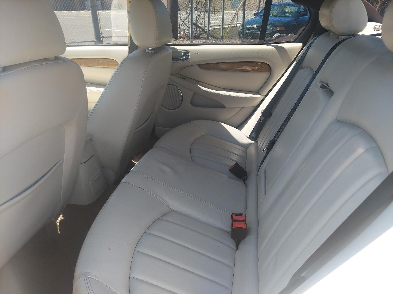 Jaguar X-Type 4dr Sdn 3.0L 2004