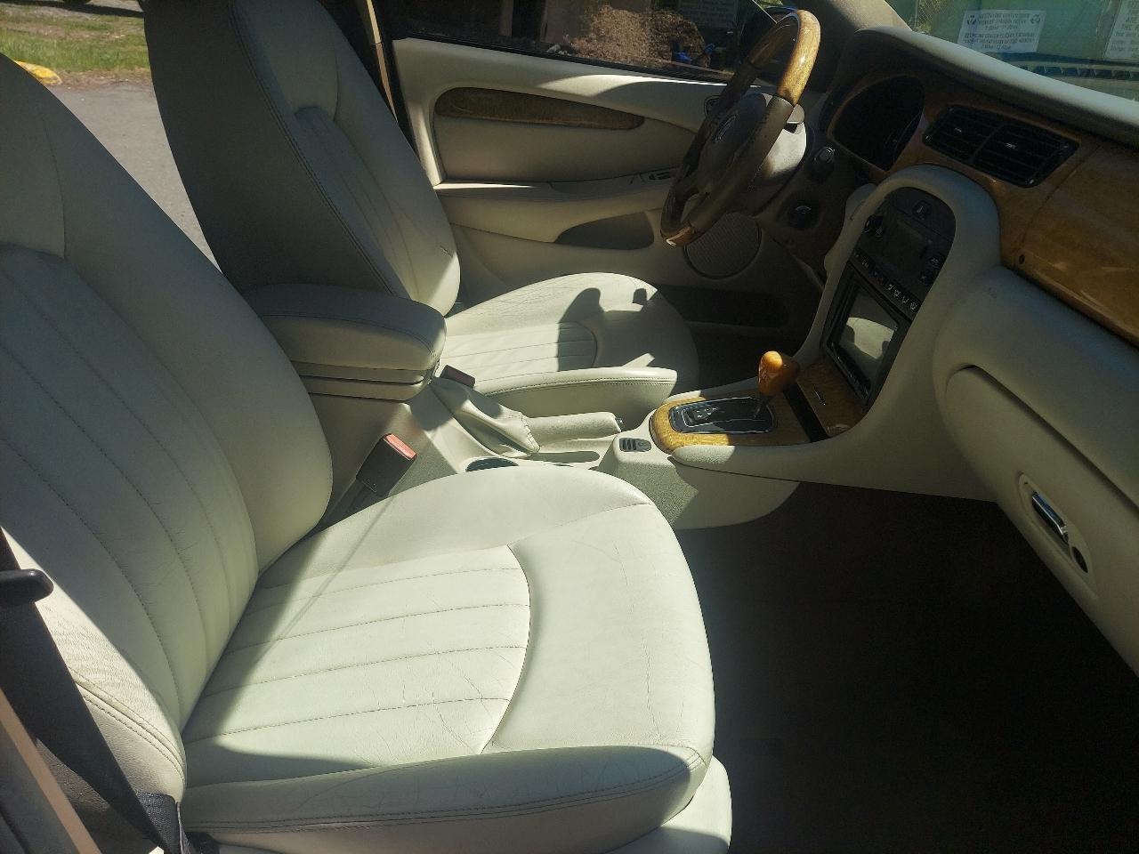 Jaguar X-Type 4dr Sdn 3.0L 2004