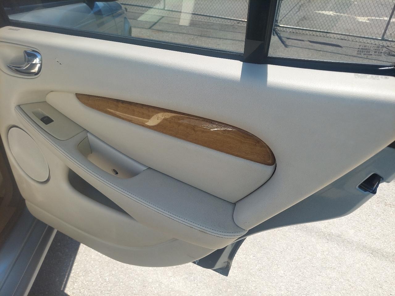 Jaguar X-Type 4dr Sdn 3.0L 2004