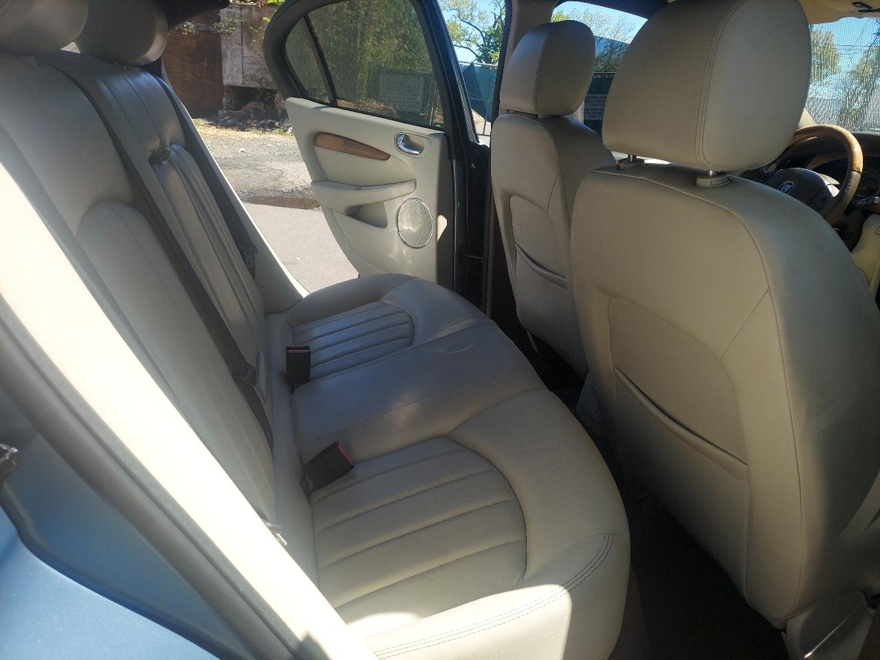 Jaguar X-Type 4dr Sdn 3.0L 2004