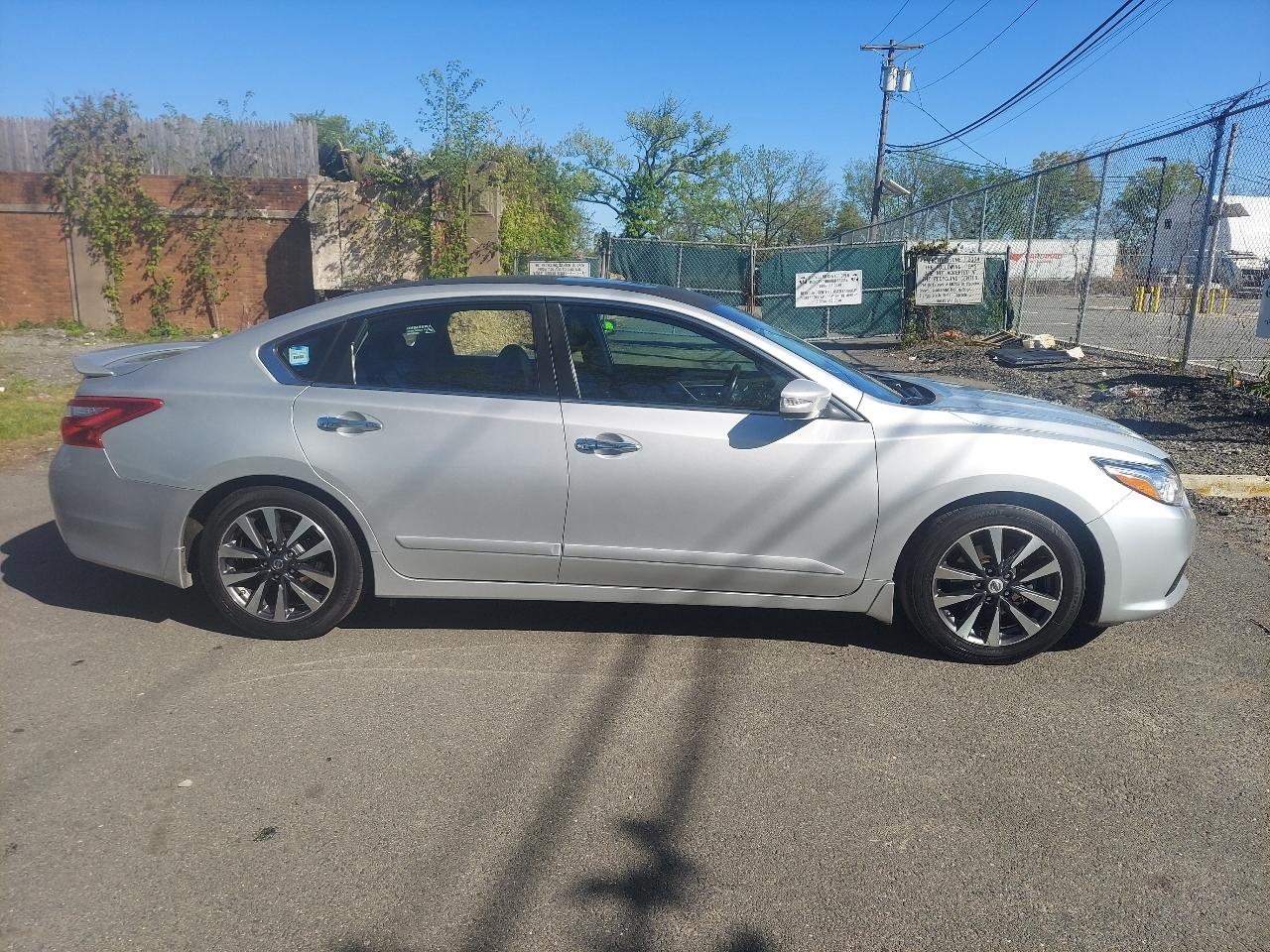 Nissan Altima 2.5 SL Sedan 2017