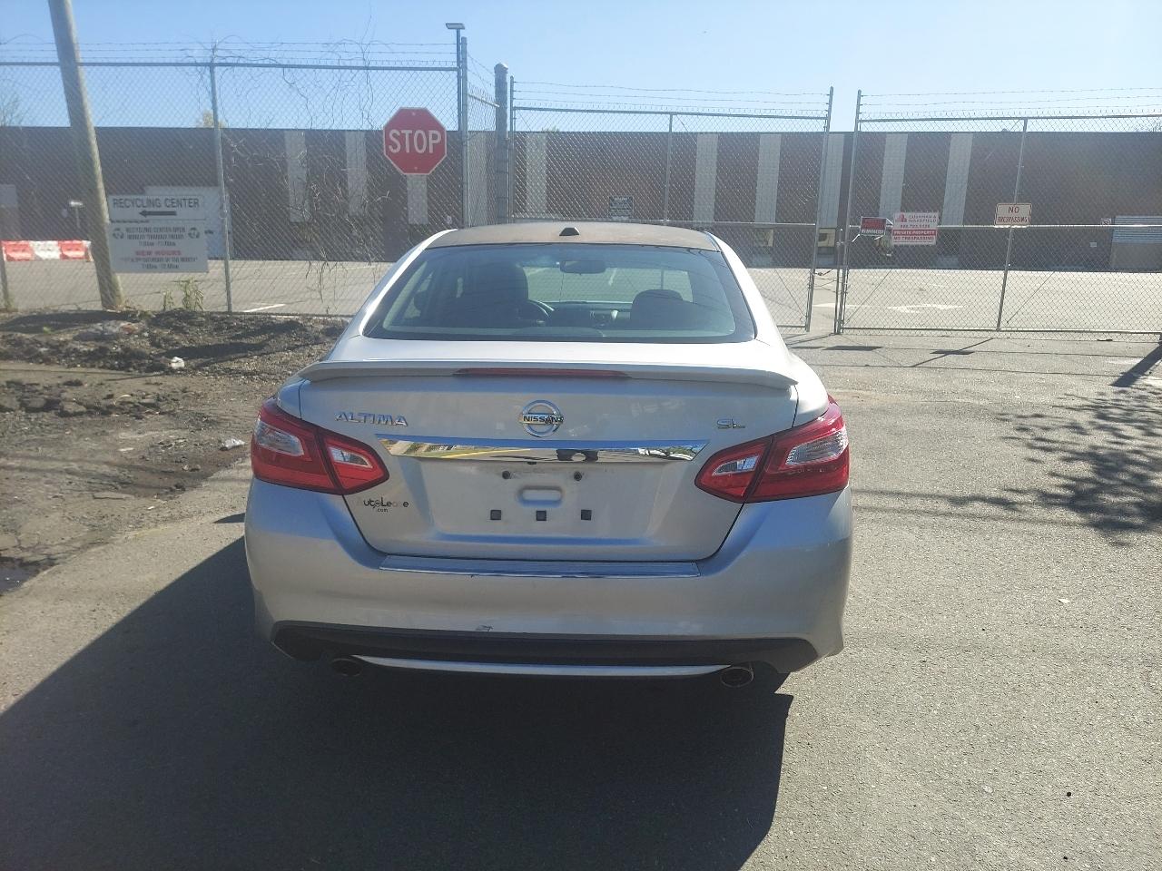 Nissan Altima 2.5 SL Sedan 2017