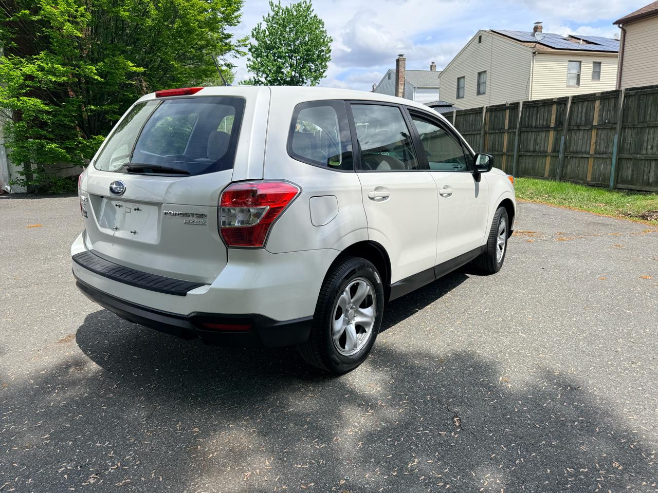 Subaru Forester 4dr Man 2.5i PZEV 2015
