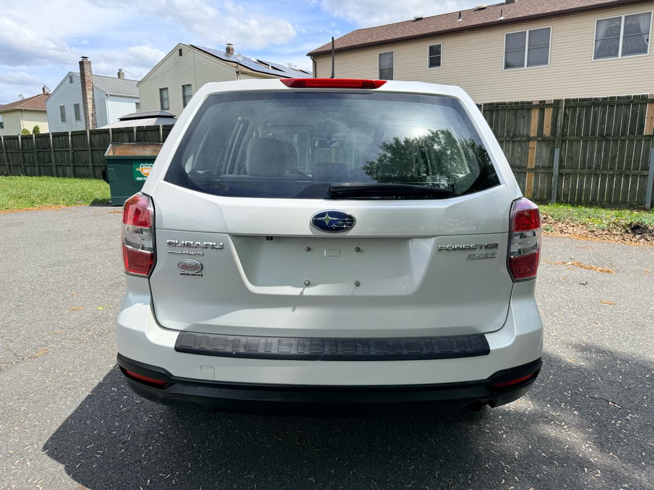 Subaru Forester 4dr Man 2.5i PZEV 2015