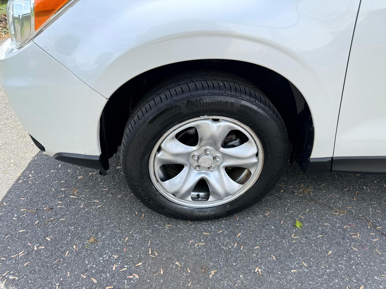 Subaru Forester 4dr Man 2.5i PZEV 2015