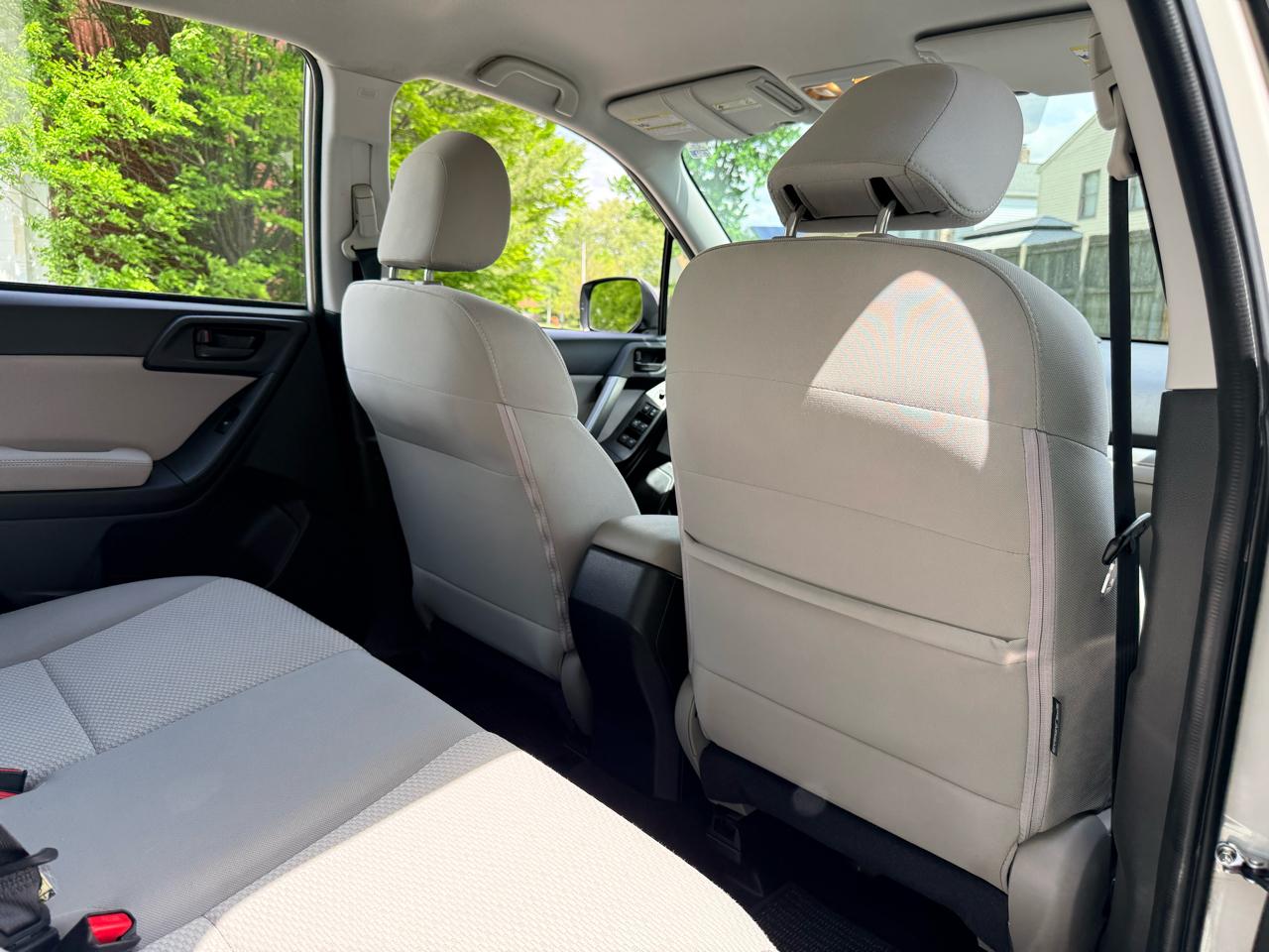 Subaru Forester 4dr Man 2.5i PZEV 2015
