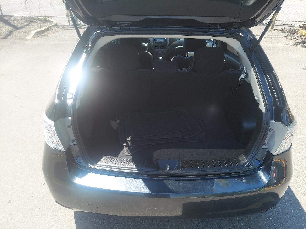 Subaru Impreza Wagon 5dr Auto 2.5i Premium w/Pwr Moonroof Value Pkg 2011