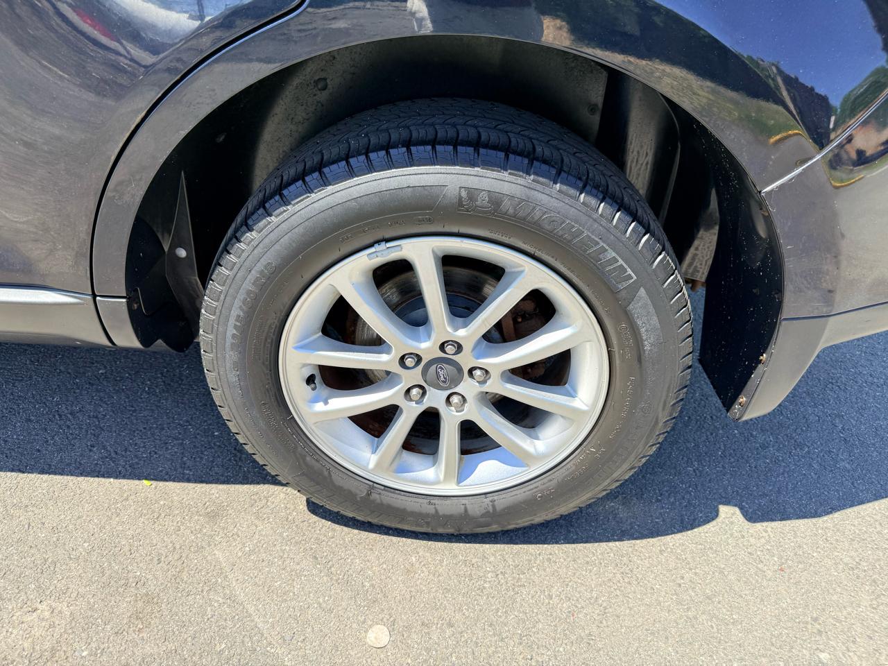 Ford Edge 4dr SEL FWD 2010