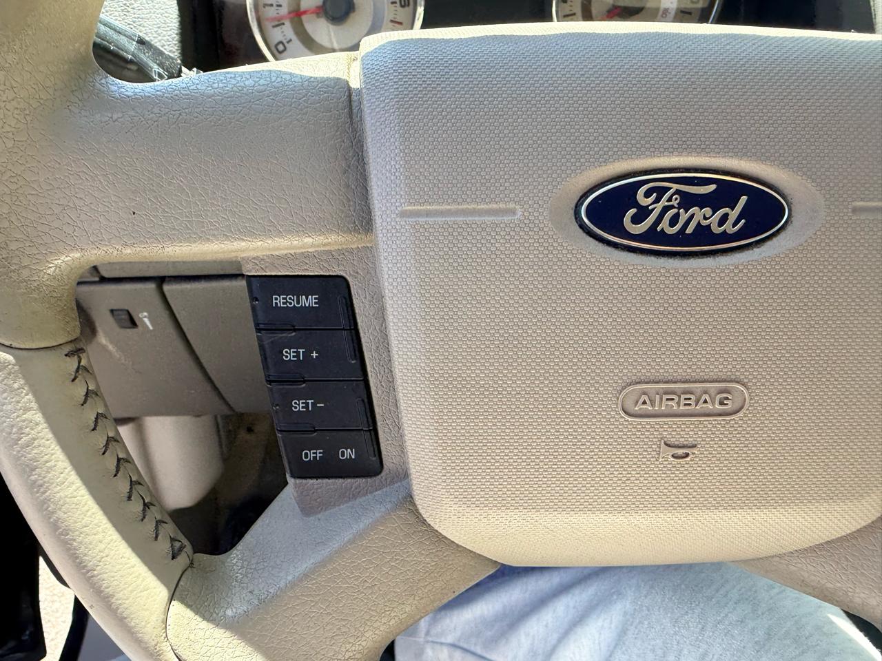 Ford Edge 4dr SEL FWD 2010