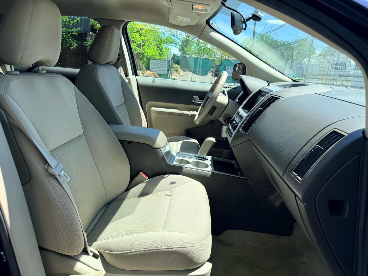 Ford Edge 4dr SEL FWD 2010