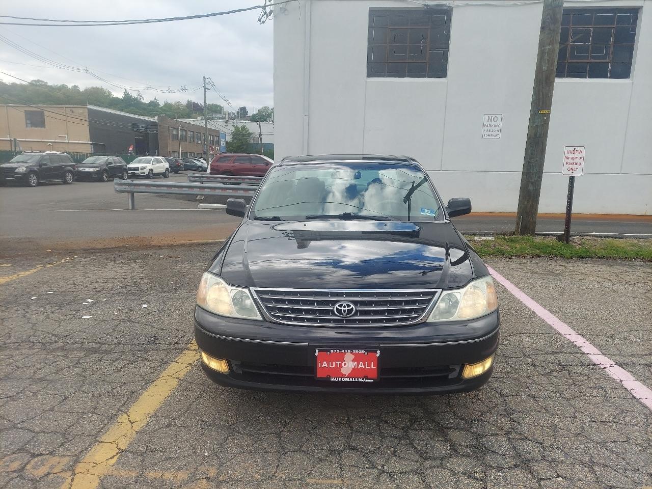 Toyota Avalon 4dr Sdn XLS w/Bench Seat (Natl) 2004