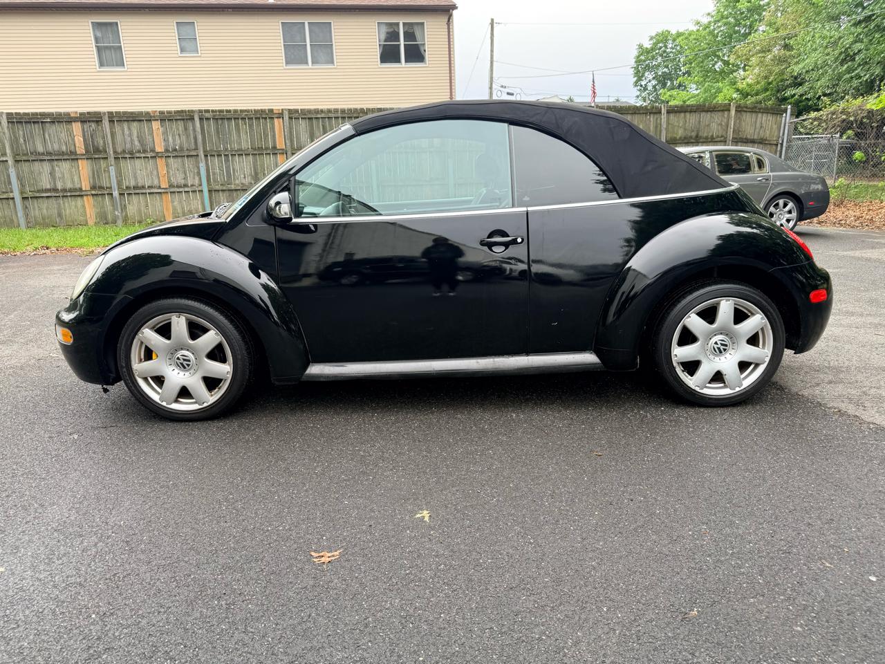 Volkswagen New Beetle Convertible 2dr Convertible GLS Turbo Auto 2003