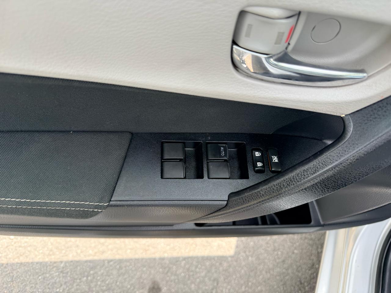 Toyota Corolla 4dr Sdn CVT S w/Special Edition Pkg (Natl) 2016