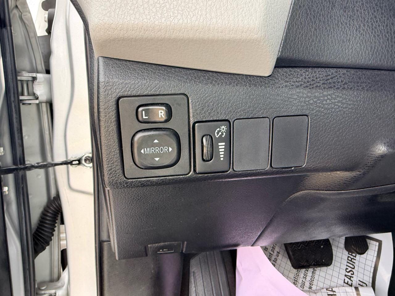 Toyota Corolla 4dr Sdn CVT S w/Special Edition Pkg (Natl) 2016