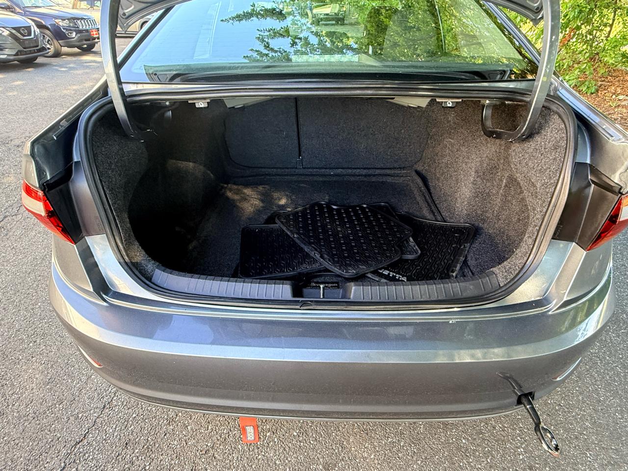 Volkswagen Jetta S Manual w/SULEV 2019