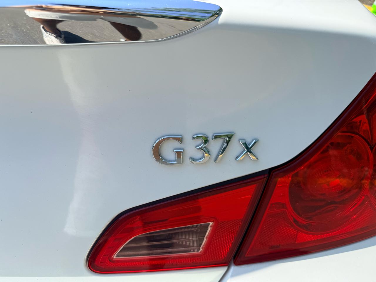 Infiniti G37 Sedan 4dr x AWD 2012