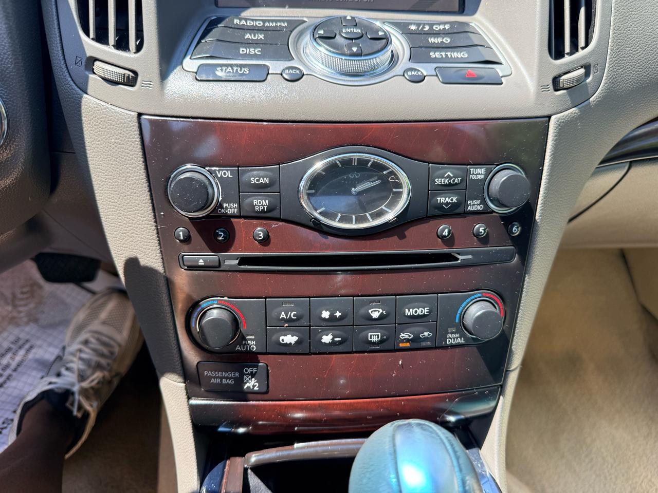 Infiniti G37 Sedan 4dr x AWD 2012