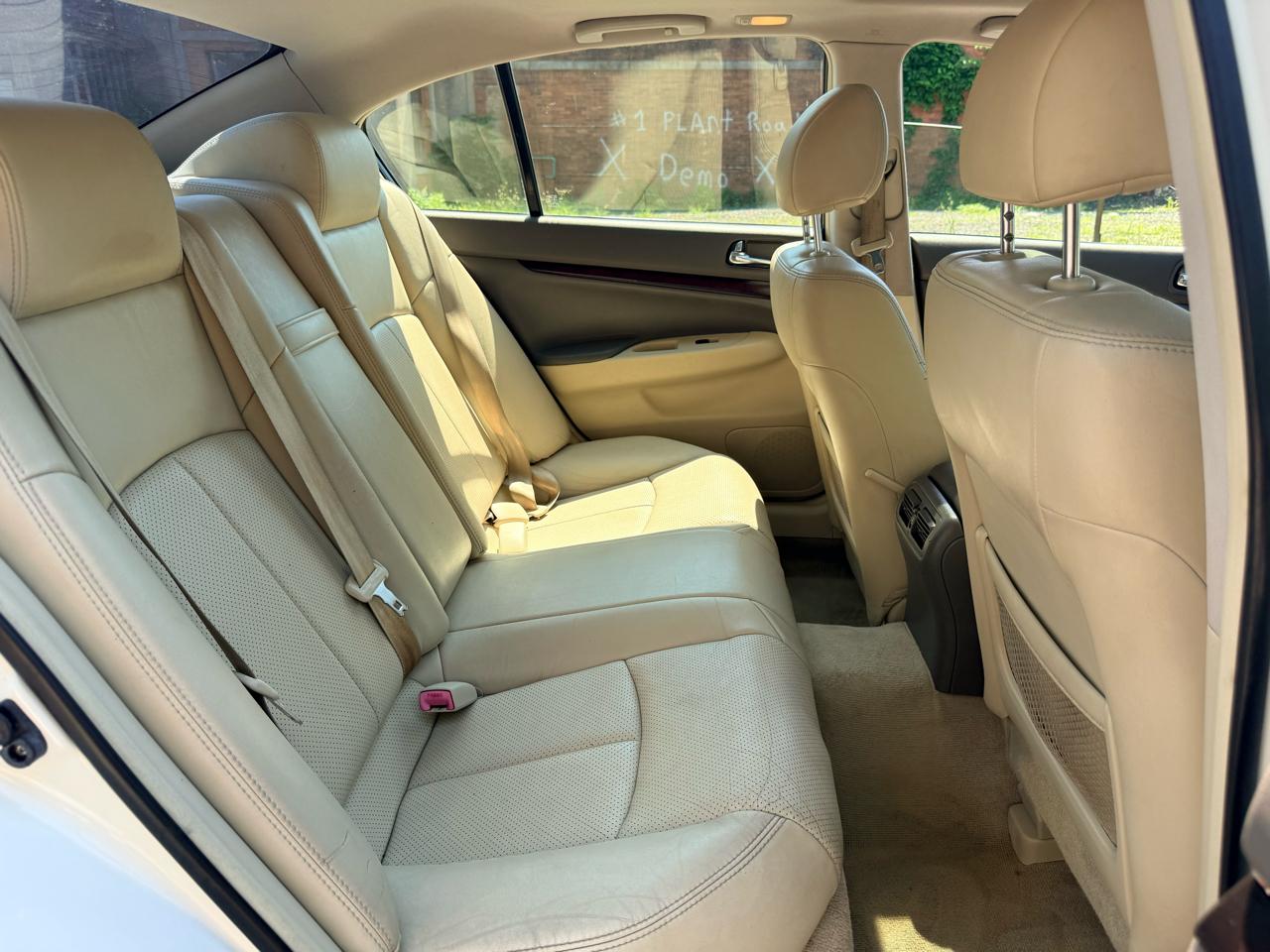 Infiniti G37 Sedan 4dr x AWD 2012