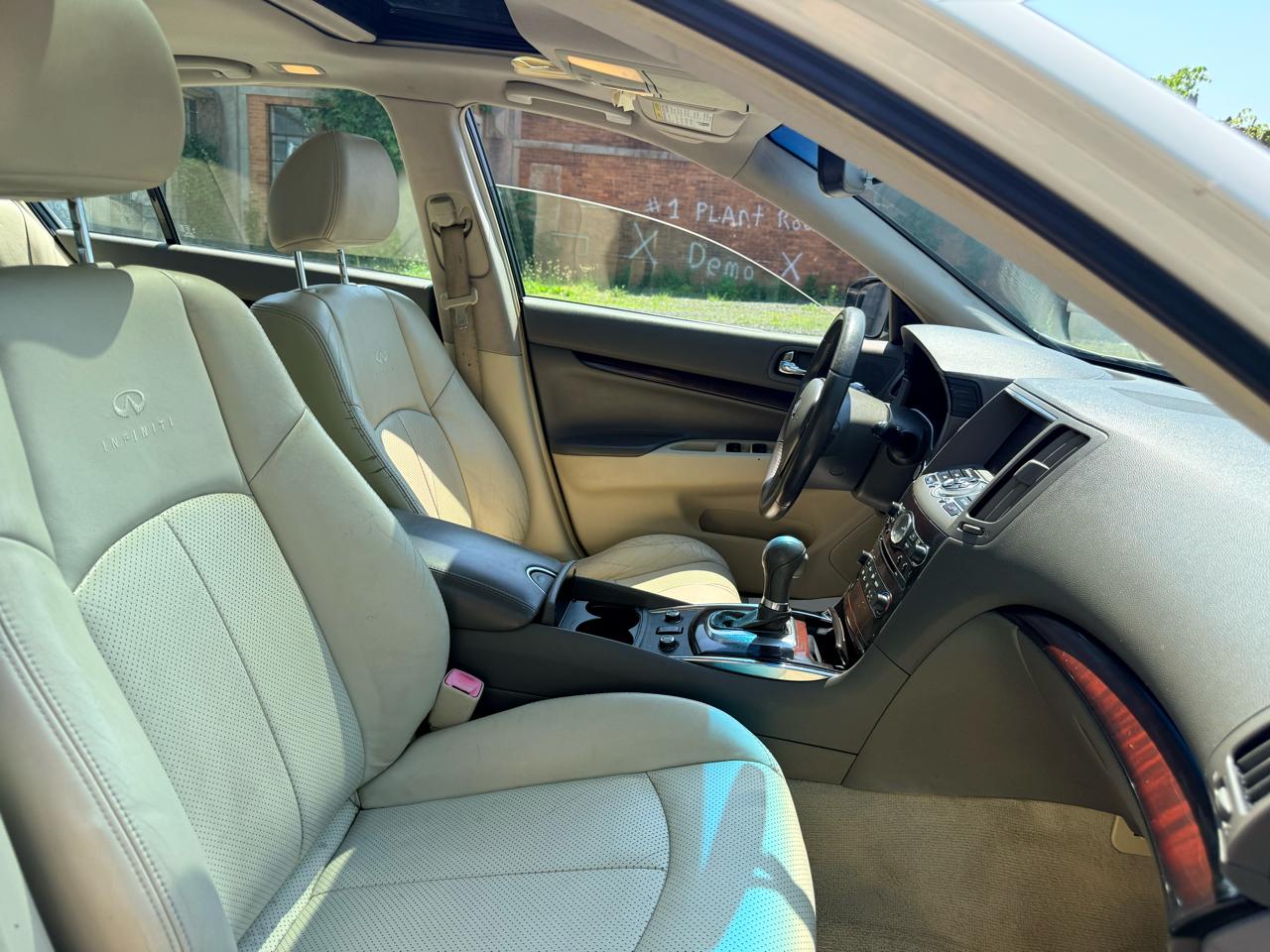 Infiniti G37 Sedan 4dr x AWD 2012