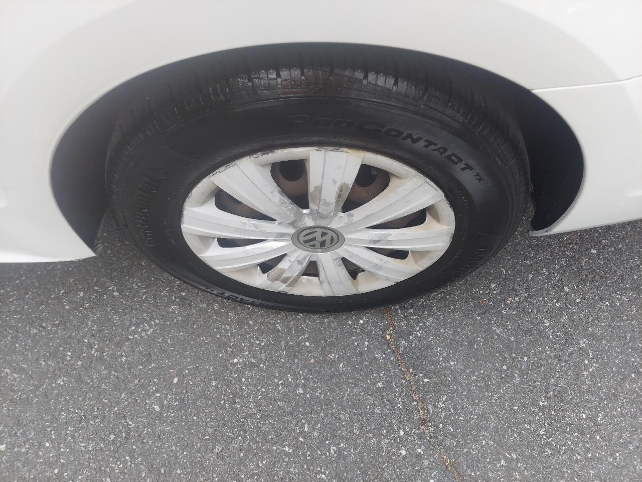 Volkswagen Jetta Sedan 4dr Auto S 2014