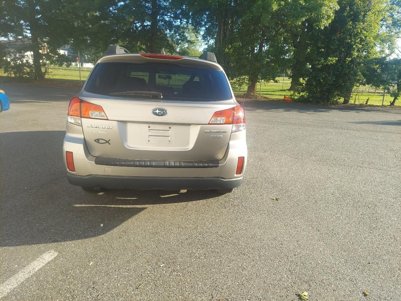 Subaru Outback 4dr Wgn H4 Auto 2.5i Premium 2014