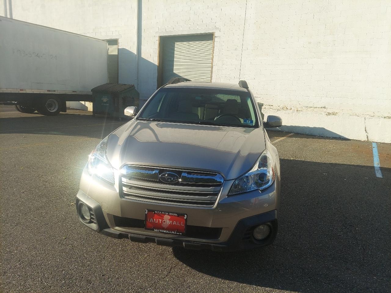 Subaru Outback 4dr Wgn H4 Auto 2.5i Premium 2014