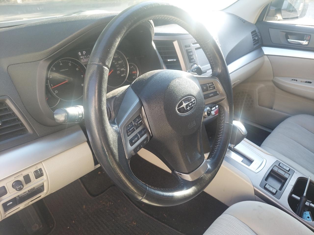 Subaru Outback 4dr Wgn H4 Auto 2.5i Premium 2014