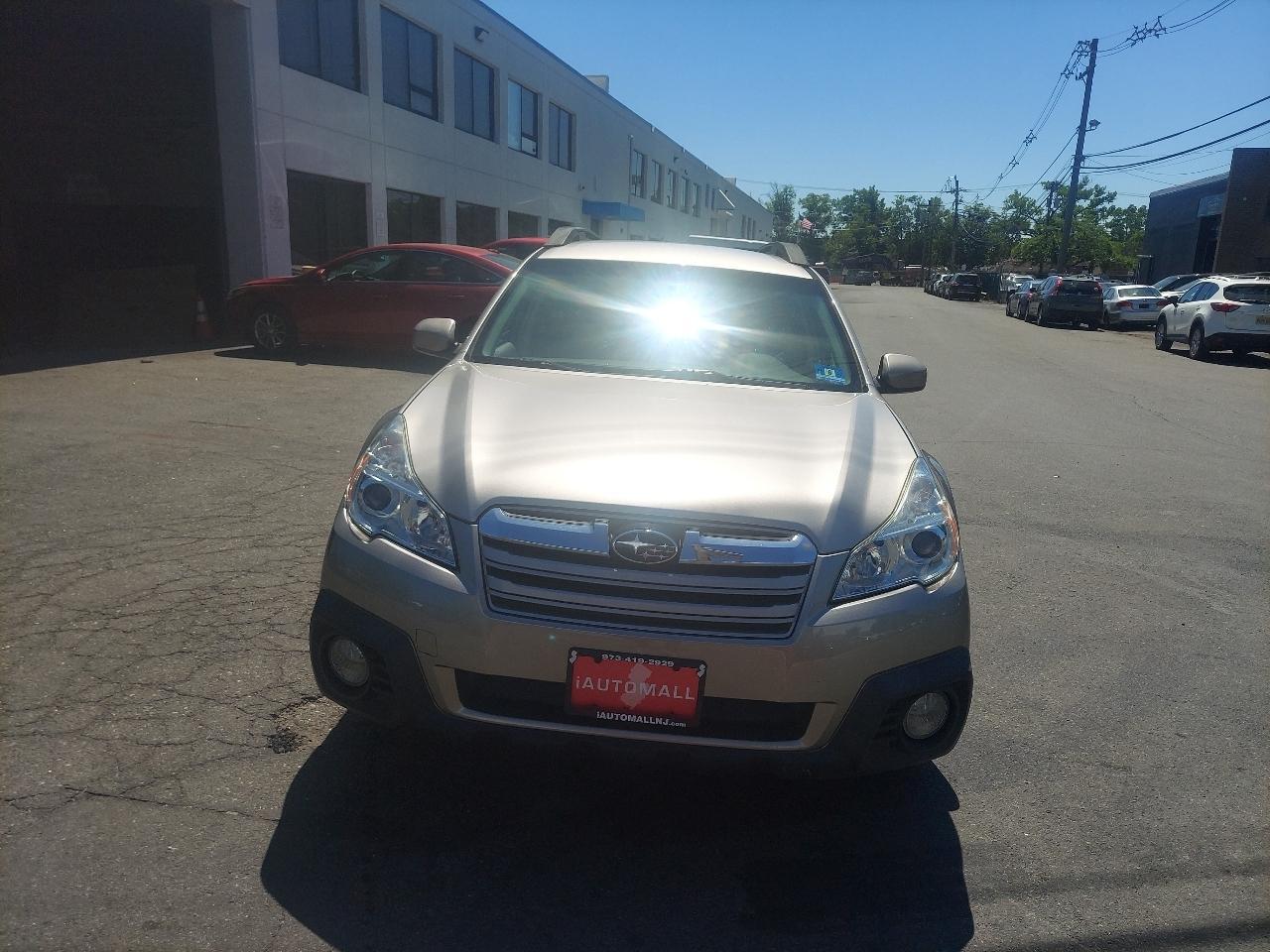 Subaru Outback 4dr Wgn H4 Auto 2.5i Premium 2014