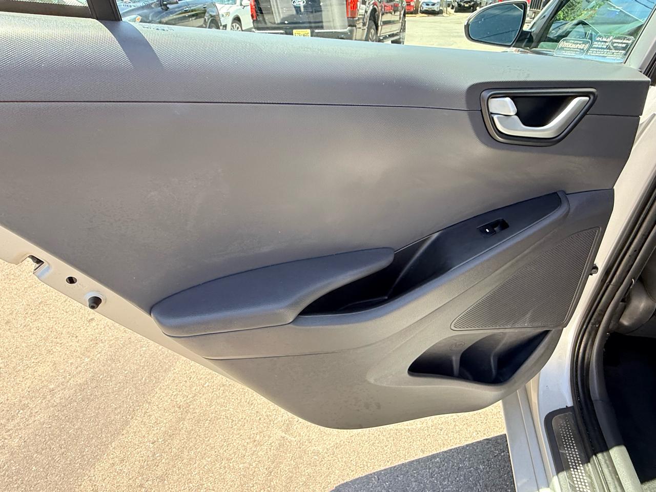 Hyundai Ioniq Hybrid Limited Hatchback 2017