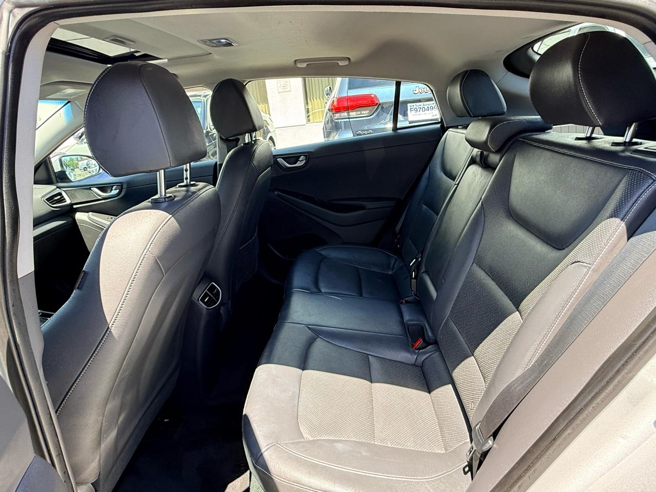 Hyundai Ioniq Hybrid Limited Hatchback 2017
