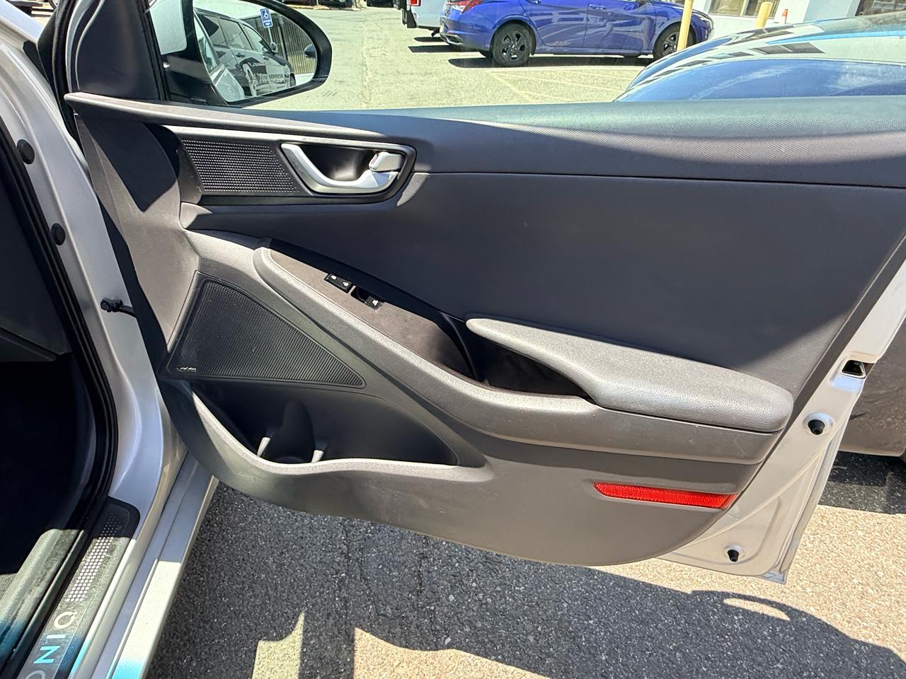 Hyundai Ioniq Hybrid Limited Hatchback 2017