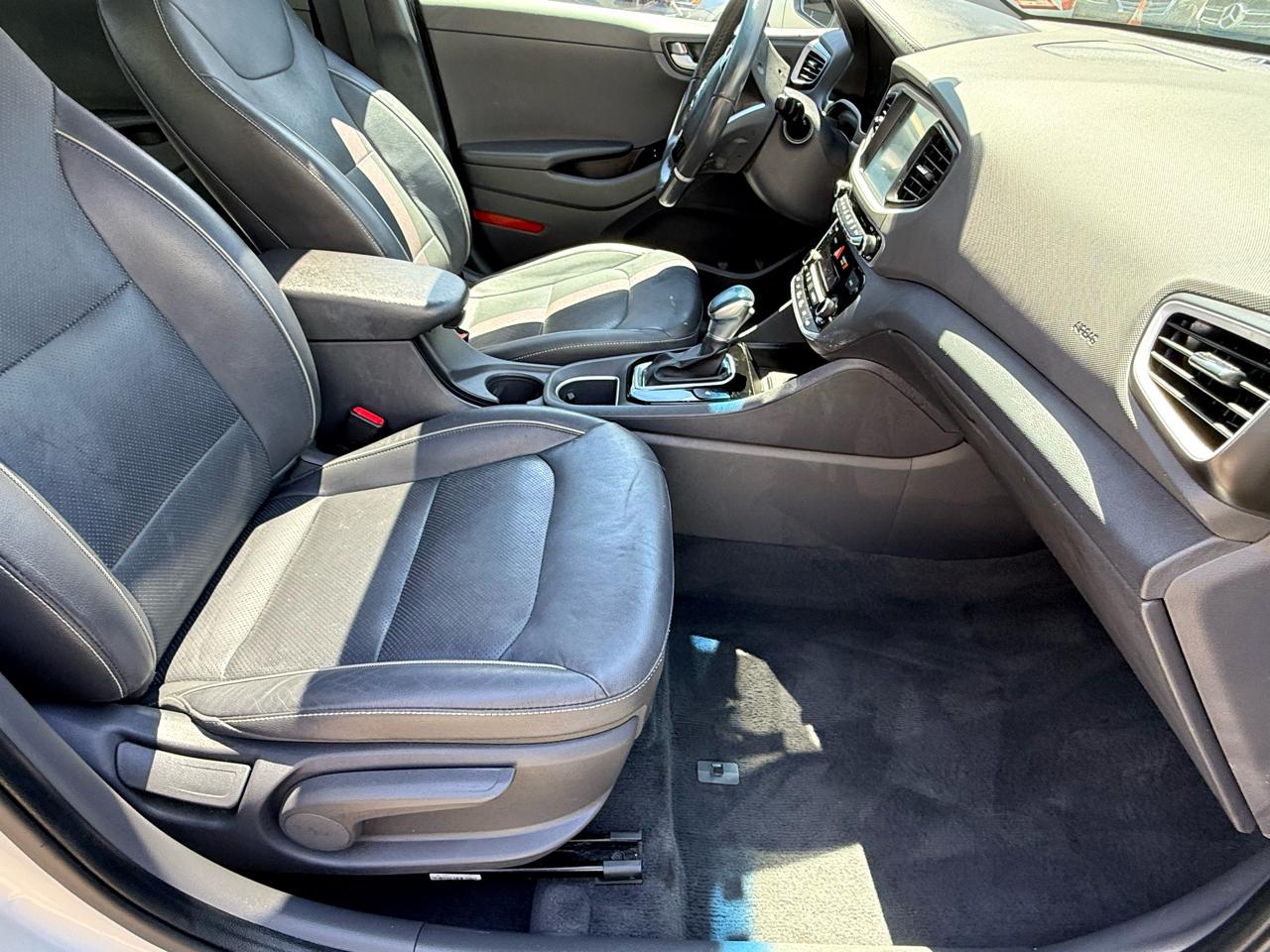 Hyundai Ioniq Hybrid Limited Hatchback 2017