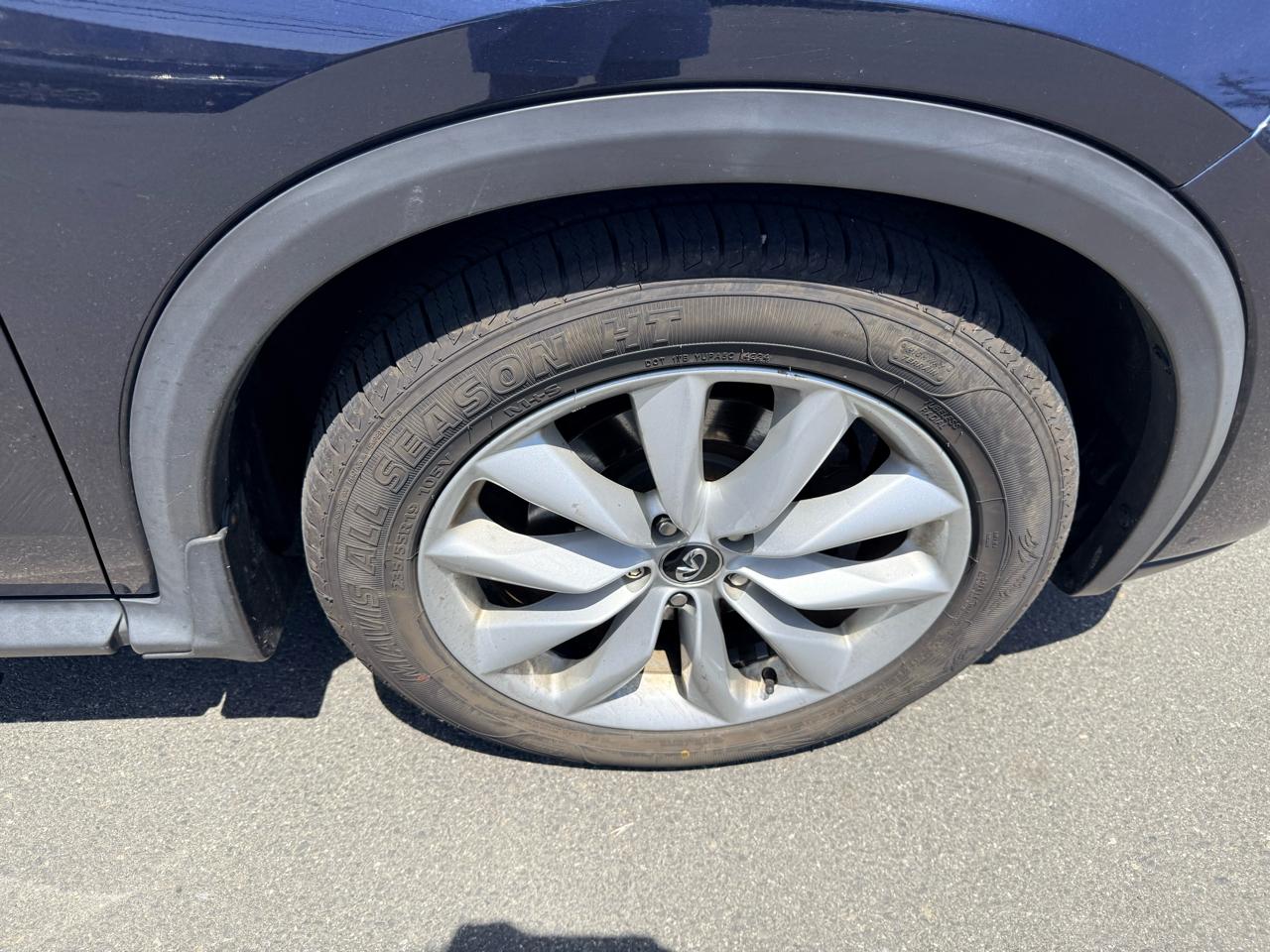 Infiniti QX50 ESSENTIAL AWD 2019